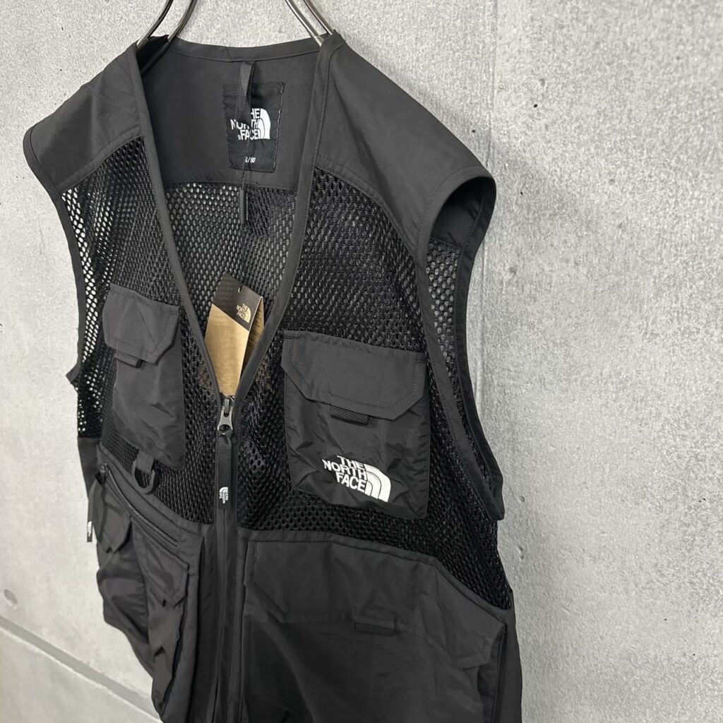 THE NORTH FACE ブラック中綿ベスト 新品 ノースフェイス メッシュベスト ブラック メンズS