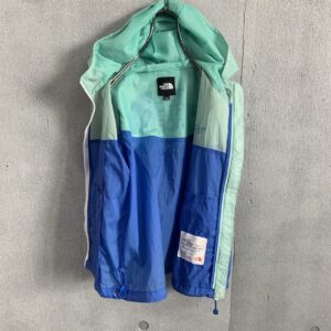 23500